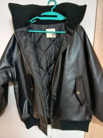 Java 리브 터틀 페이크 가죽 자켓