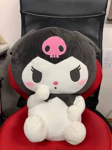 쿠로미 빅 봉제 인형