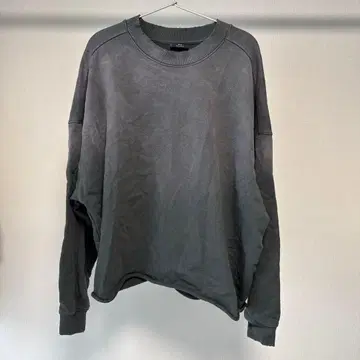 H&M 오버 사이즈 핏 워시드 스웨트 셔츠 그레이/옴브레