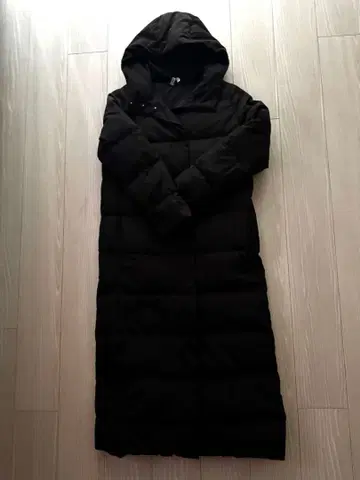 새상품급 COS 후드 부착 블랙 롱 다운 자켓