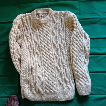 손뜨개질 스웨터 핸드메이드 스웨터