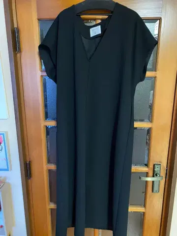 chouchou 셀렉 V넥 점퍼 스커트 미사용