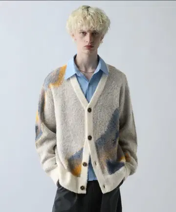 hare 멀티 컬러 자카드 가디건 화이트