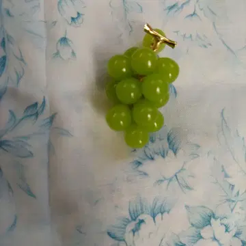 LOVE BY e.m. 머스캣 귀걸이 (한쪽용)