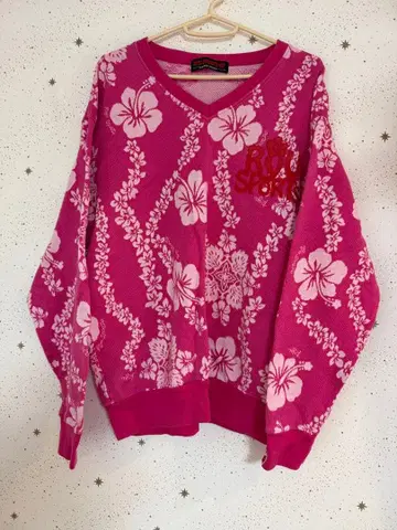 RYUSPORTS 하이비스커스 패턴 핑크 V넥 트레이닝복