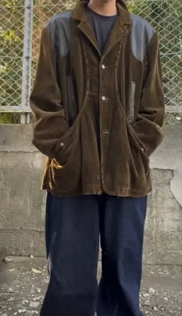 브라운 재킷 B계