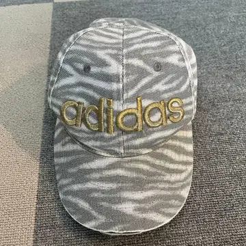 adidas y2k 스트라이프 캡 화이트/그레이