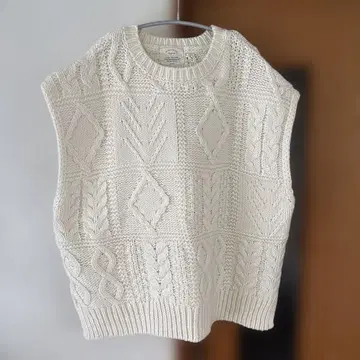 언그리드 니트 베스트