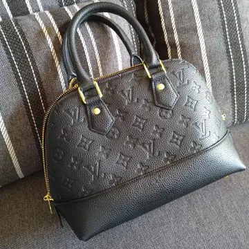 블랙 가죽 숄더 핸드백