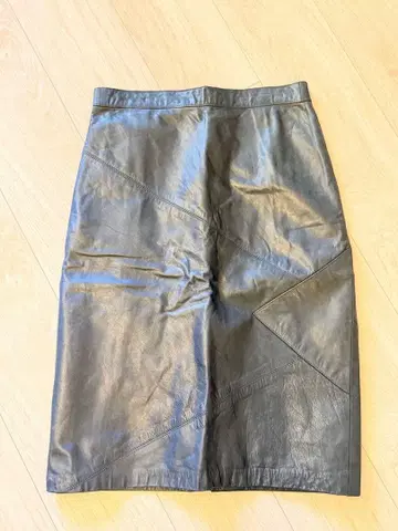 다크 브라운 가죽 타이트 스커트