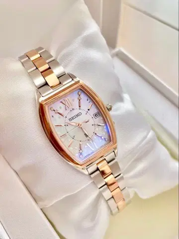 SEIKO 루키아 SAKURA Blooming 한정판 모델 SSQW050