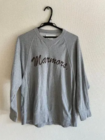 Marmors. 그레이 맨투맨 풀오버