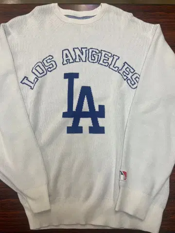 아담스 저글러 MLB 니트 화이트 LA 버전 L 사이즈