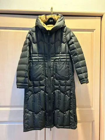 La MODE 리버서블 후드 부착 롱 다운 자켓