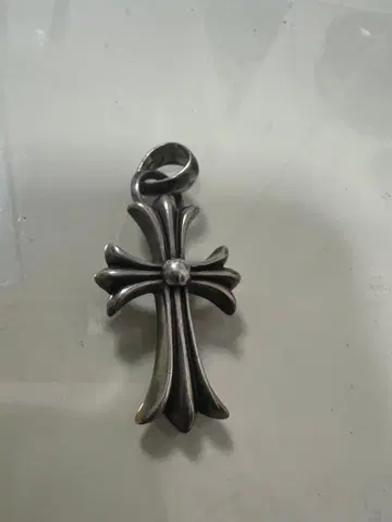 크롬 실버 십자가 펜던트