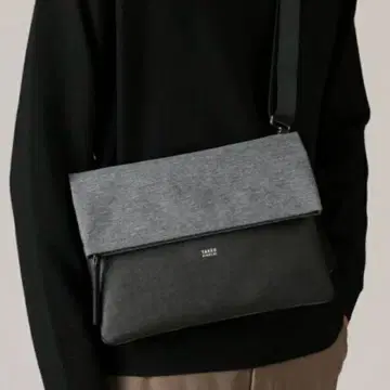 다케오 키쿠치 그레이와 블랙 클러치 숄더백 2WAY 사양