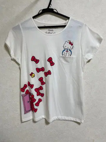 [ 택 포함 미사용 새상품 ] 헬로키티 x 도라에몽 콜라보 T셔츠