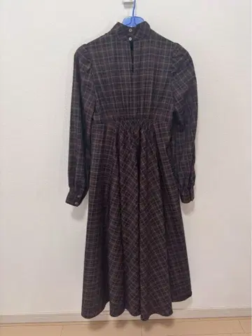 체크 무늬 롱 원피스 (브라운 계열)