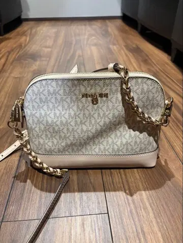 마이클코어스 MK 시그니처 숄더백 PVC 여성용