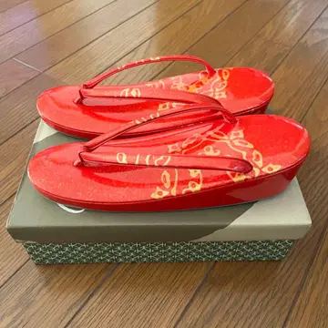 신사이바시 텐구 조리 빨간색 쇼와 레트로