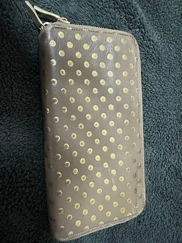 kawakawa 도트 무늬 그레이 합성 피혁 장지갑