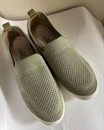 NATURAL 23.5 경량 메쉬 슬립온 그린