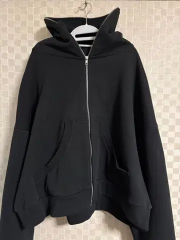 entire studios 크롭 후드티