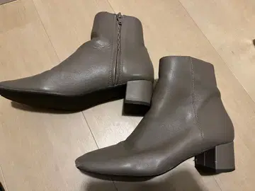 beauty & YOUTH 그레이 숏부츠 36.5