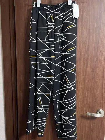 BEAUTY & YOUTH 네온 프린트 이지 와이드 팬츠 기하학 패턴 S