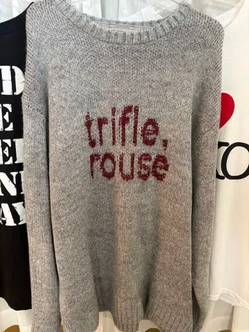 JEANASIS 그레이 문자 오버 사이즈 스웨터