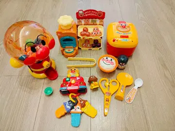 호빵맨 완구 세트 밥솥, 빵 공장, 가챠