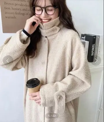 새상품 moment+ 반지 페이크 울 스텐카라 코트 아이보리