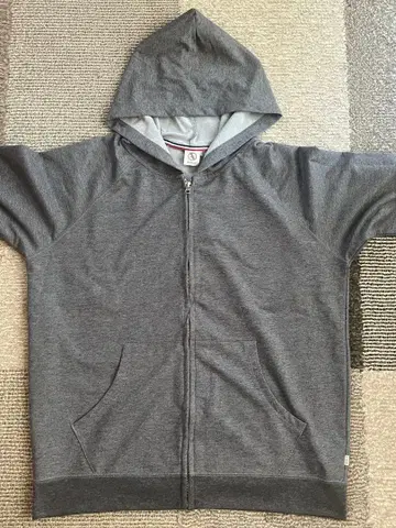 AIGLE 집업 후드티