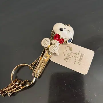 스누피 빨간색 리본 포함 키링