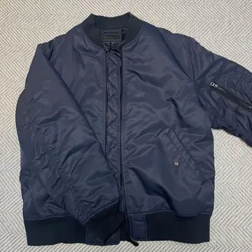 유니클로 MA1 타입 자켓