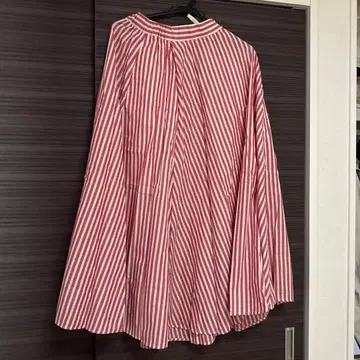 니코앤드 스트라이프 스커트