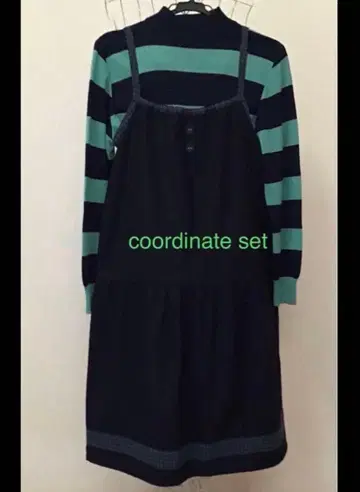 코디네이트 세트 스트라이프 니트와 울 원피스