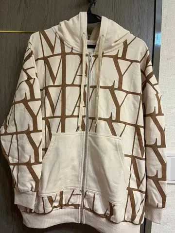 BLACK QUEEN 후드티 블랙