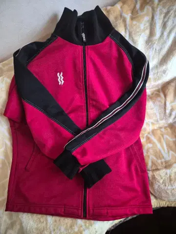 SUPER STAR 빨간색 저지 L 사이즈 상하의 세트