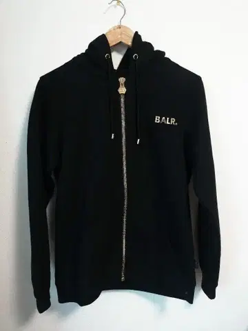 BALR. 블랙 후드티 골드 지퍼