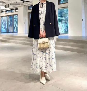 CELFORD 소매 슬릿 테일러드 자켓