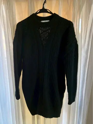 오버 사이즈 블랙 케이블 니트 스웨터