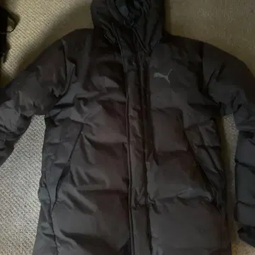 Puma 블랙 다운 자켓 후드 부착