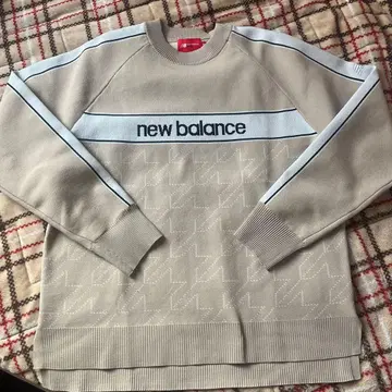 new balance 베이지 스웨터 사이즈 2