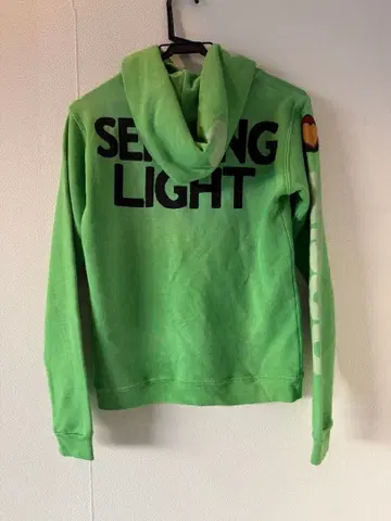 FREE CITY SENDING LIGHT 그린 후디