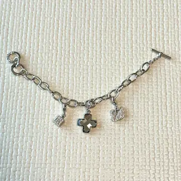 스와로브스키 실버 참 포함 팔찌