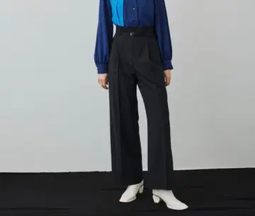 united tokyo 원턱 세미 와이드 팬츠