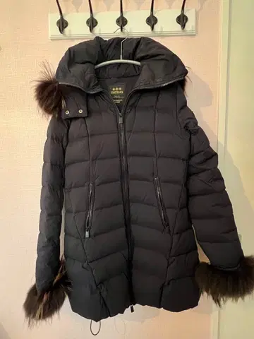 TATRAS 타트라스 네이비 다운 자켓 새상품급 02 노리즈 별주