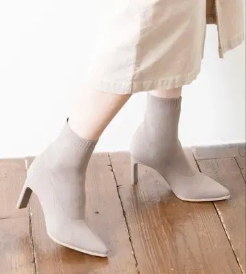 스틱 힐 삭스 부츠 베이지 L