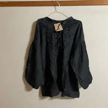 이번 시즌 최신작 니코앤드 데님 레이스업 블라우스